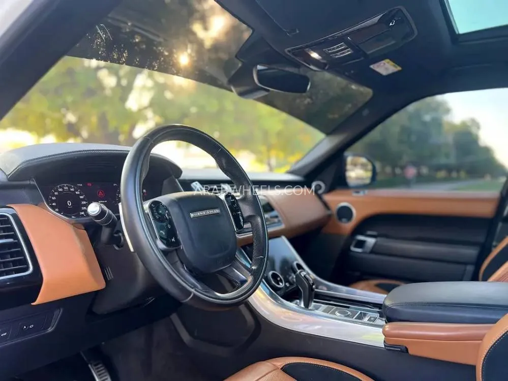 Land Rover Range Rover Sport 2018 for Sale in Sharjah Image-9