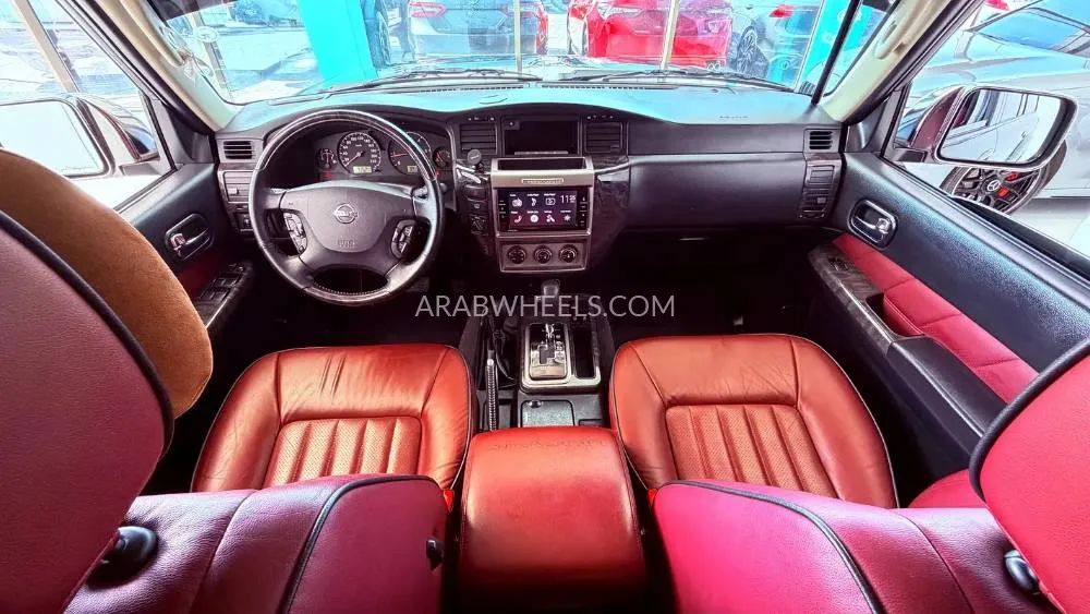 Nissan Patrol 2023 for Sale in Abu Dhabi Image-3