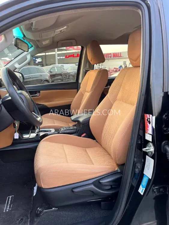 Toyota Fortuner 2022 for Sale in Dubai Image-6