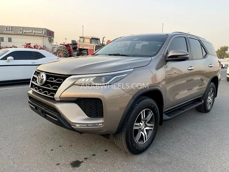 Toyota Fortuner 2022 for Sale in Dubai Image-2