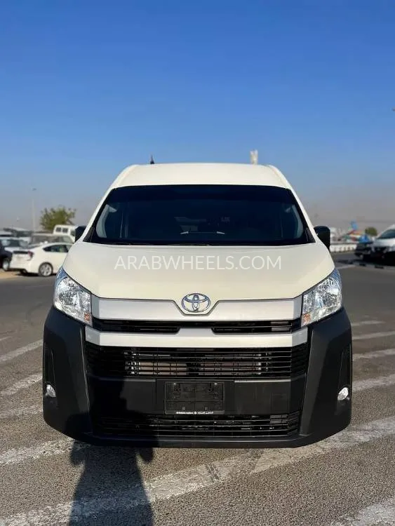 Toyota Hiace 2025 for Sale in Dubai Image-5