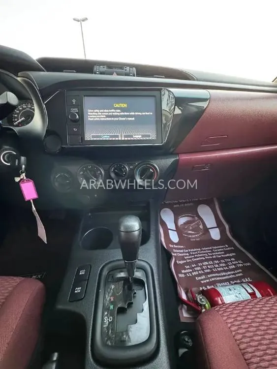 Toyota Hilux 2021 for Sale in Dubai Image-12