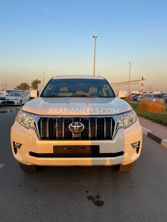 Toyota Land Cruiser Prado 2022 for Sale in Dubai Image-10