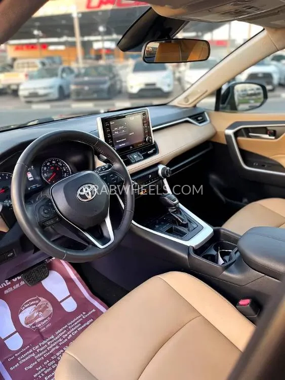 Toyota Rav4 2019 for Sale in Dubai Image-3