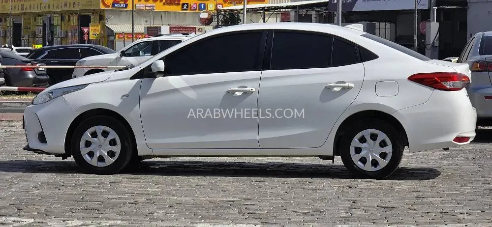 Toyota Yaris 2021 for Sale in Dubai Image-3