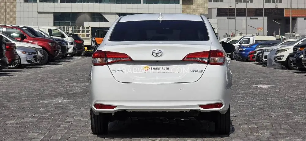 Toyota Yaris 2021 for Sale in Dubai Image-7