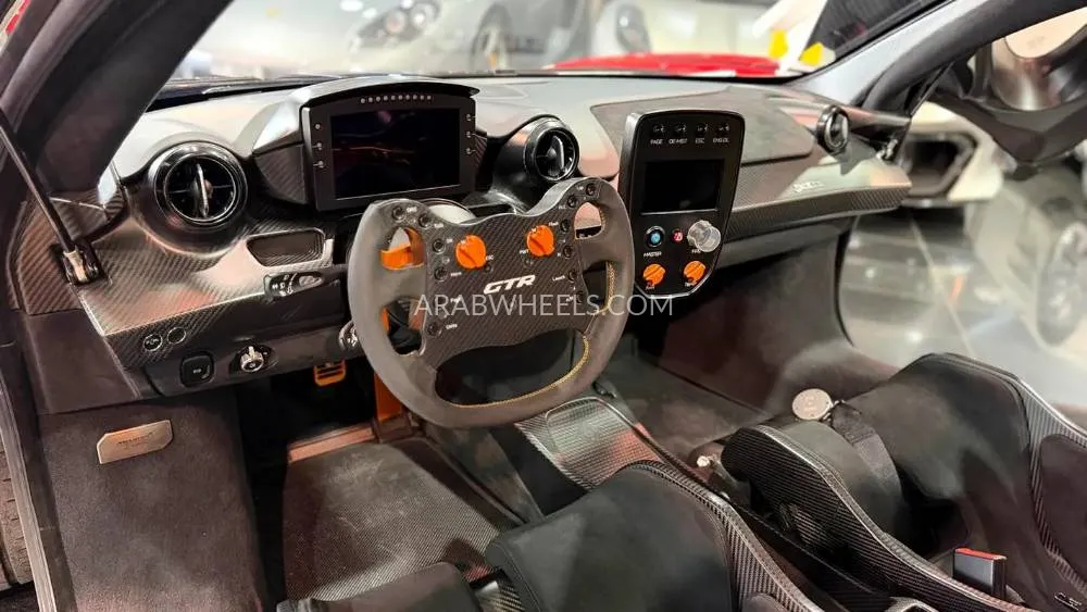 McLaren Senna 2019 for Sale in Dubai Image-13