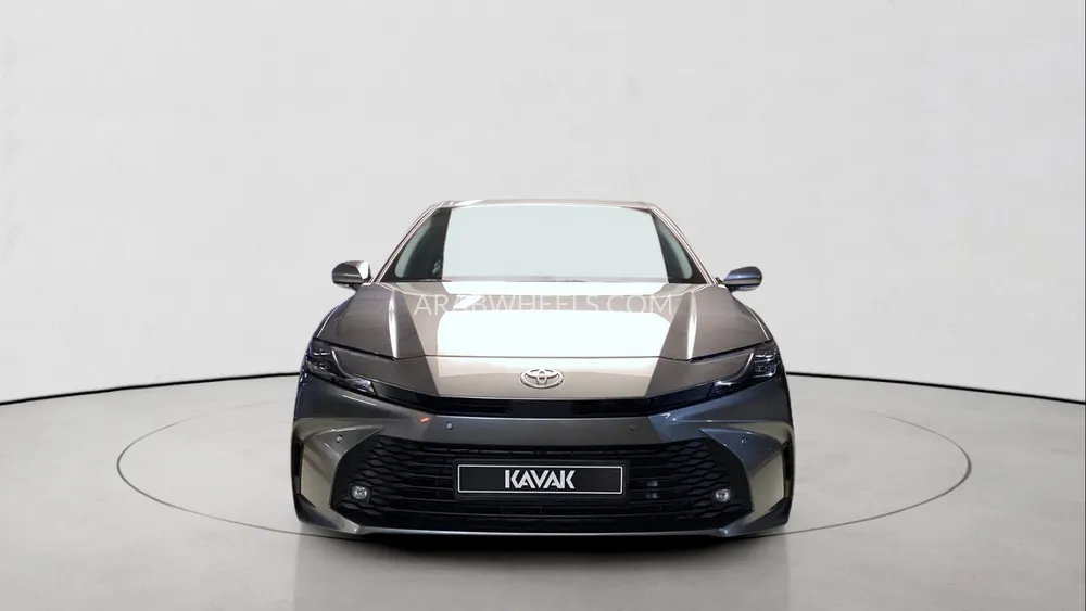 Toyota Camry 2025 for Sale in Sharjah Image-2