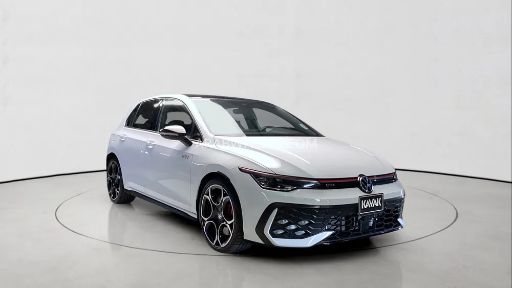 Volkswagen Golf 2025 for Sale in Sharjah Image-3