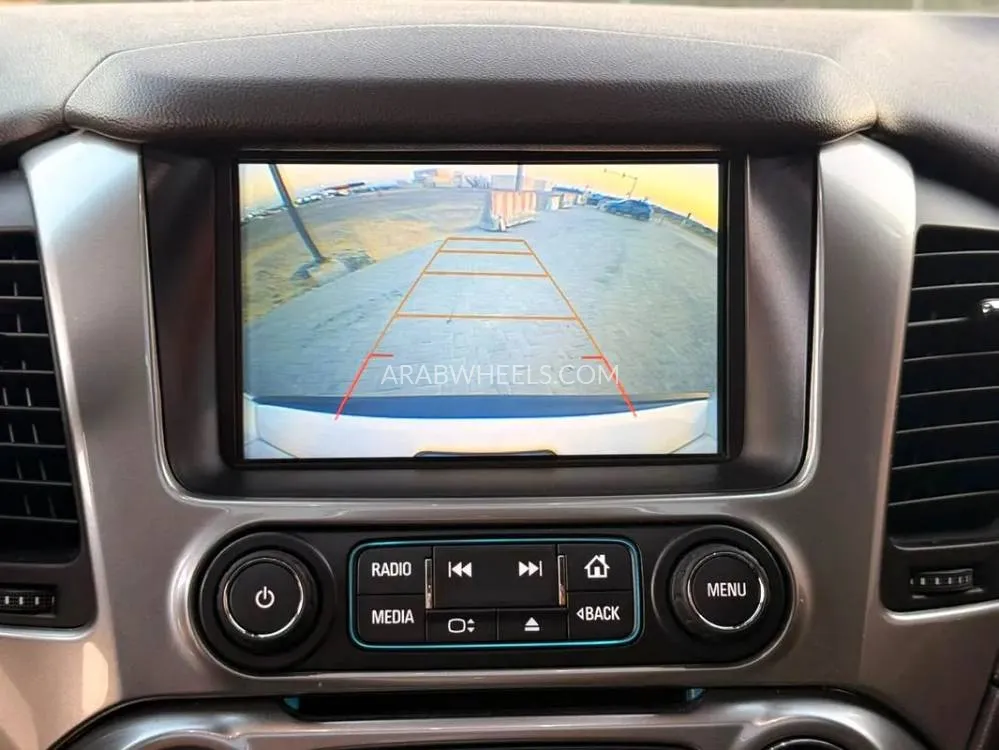 Chevrolet Tahoe 2019 for Sale in Sharjah Image-4