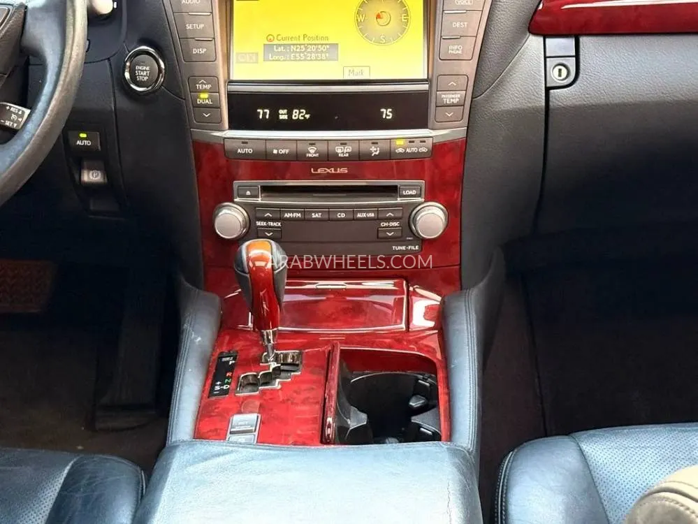 Lexus LS 2010 for Sale in Sharjah Image-9