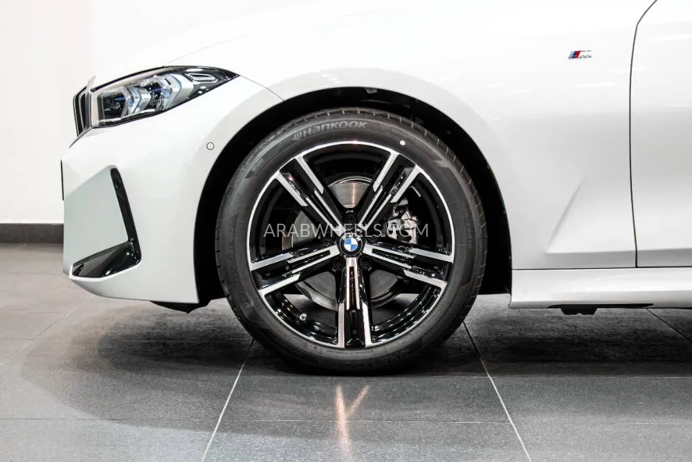 بي إم دبليو الفئة الثالثة 2026 for Sale in أبو ظبي Image-4