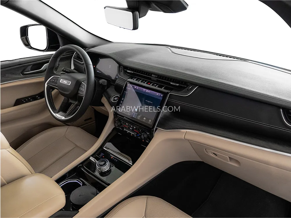 Jeep Grand Cherokee 2023 for Sale in Dubai Image-12