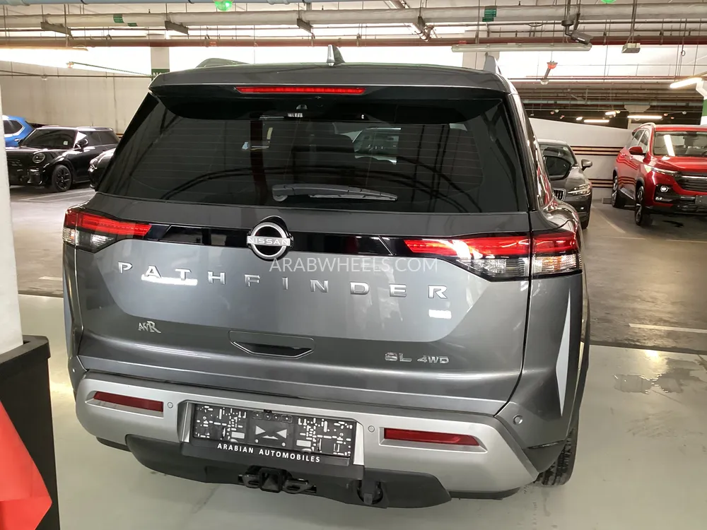 Nissan Pathfinder 2024 for Sale in Sharjah Image-5