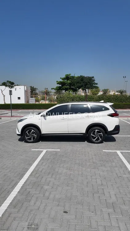 Toyota Rush 2021 for Sale in Dubai Image-5