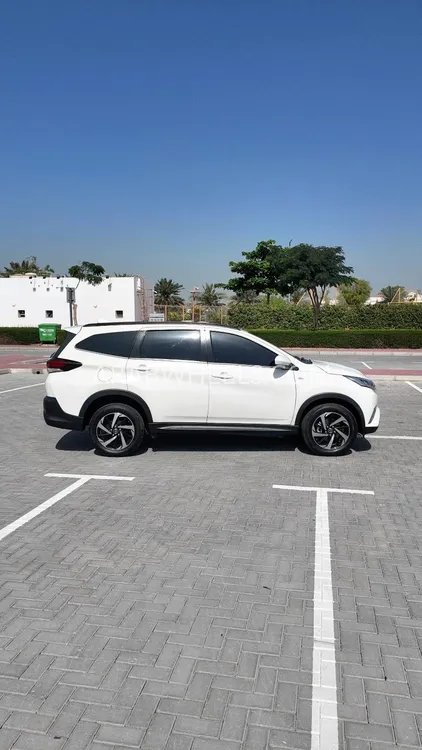 Toyota Rush 2021 for Sale in Dubai Image-4