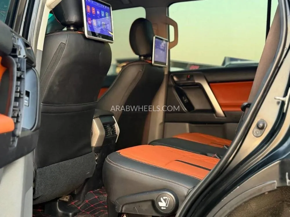 Toyota Land Cruiser Prado 2013 for Sale in Dubai Image-10