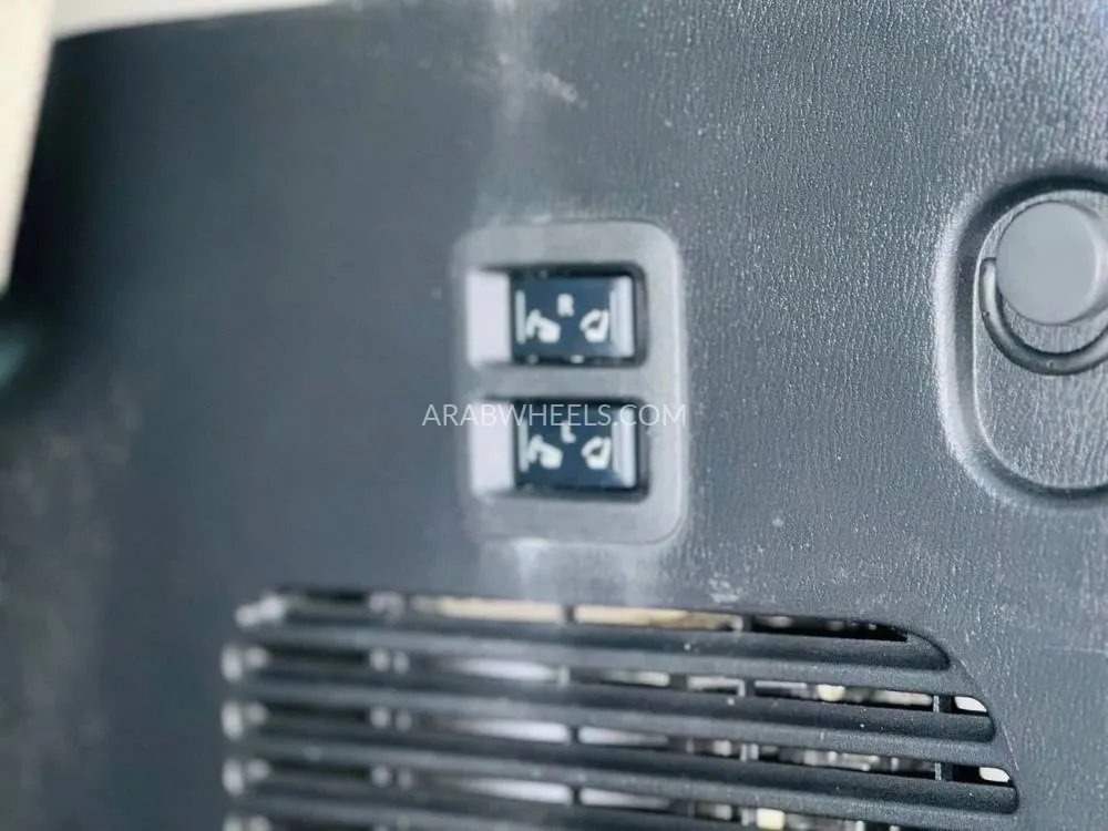 Nissan Armada 2017 for Sale in Dubai Image-25