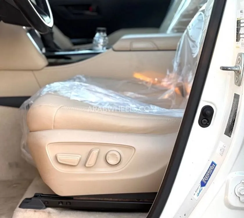 تويوتا لاند كروزر 2022 for Sale in دبي Image-16