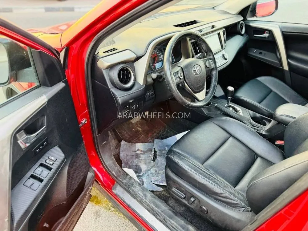 Toyota Rav4 2014 for Sale in Dubai Image-11