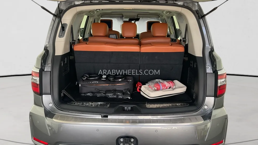 Nissan Patrol 2021 for Sale in Sharjah Image-14