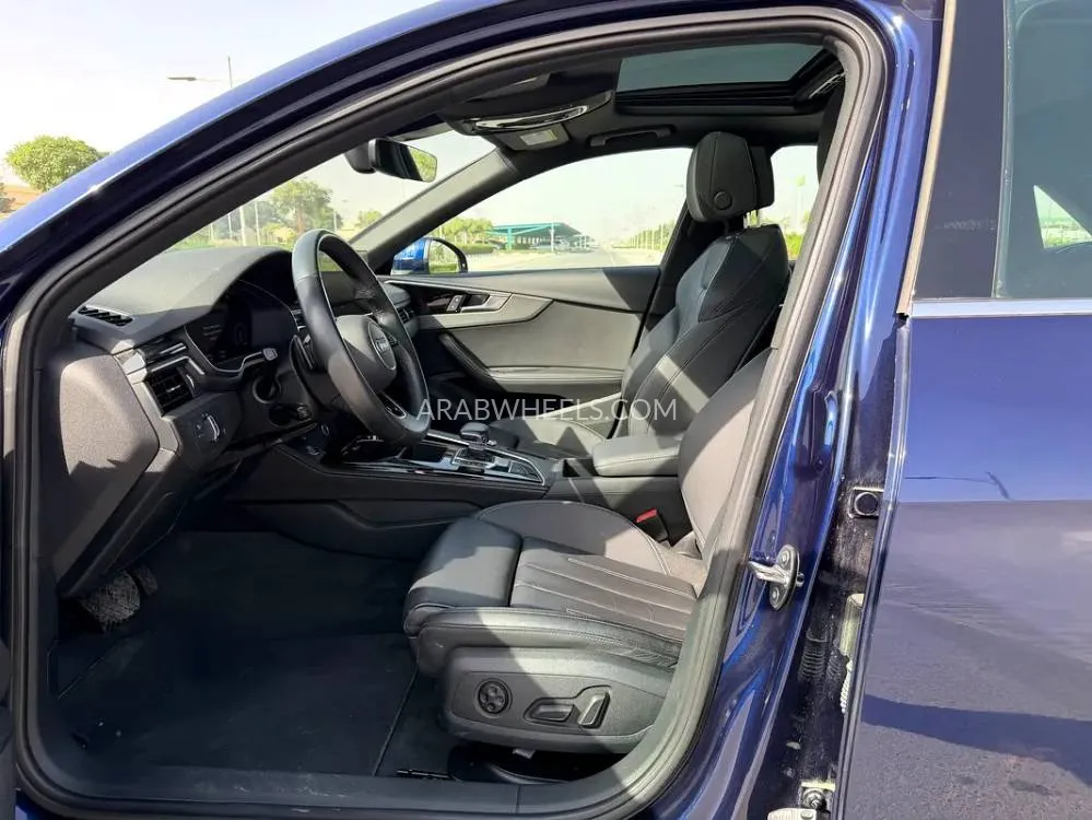 Audi A4 2022 for Sale in Dubai Image-7