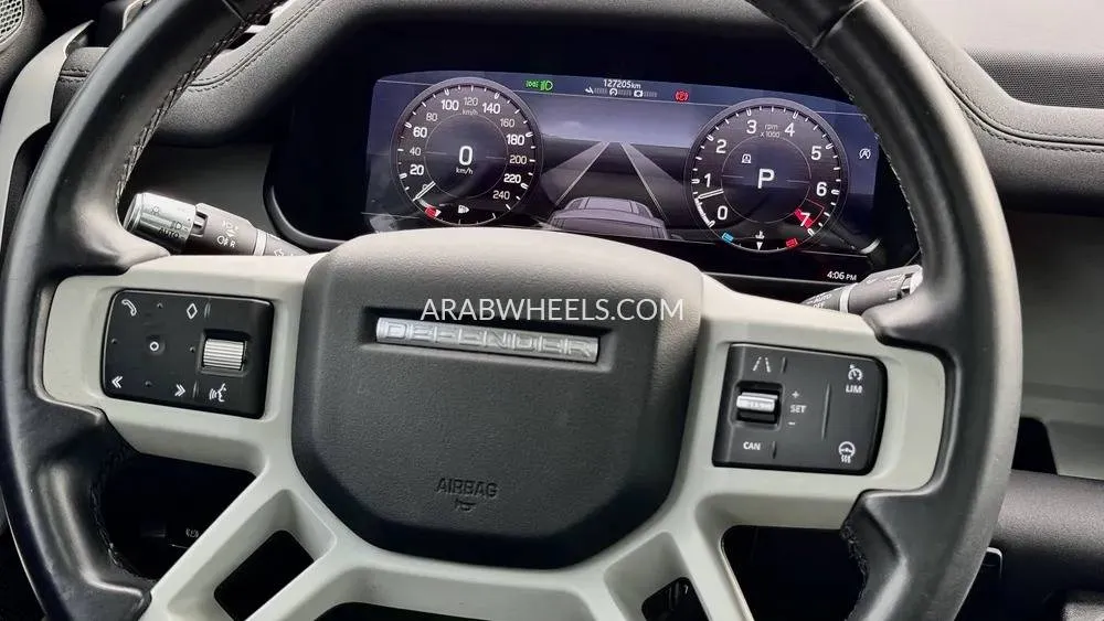 لاند روفر ديفندر 2020 for Sale in دبي Image-13