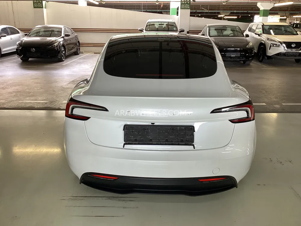 تسلا موديل 3 2024 for Sale in الشارقة Image-5