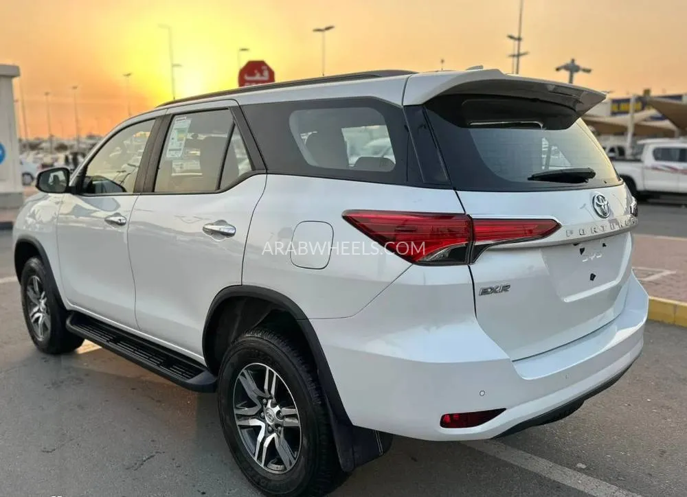 Toyota Fortuner 2024 for Sale in Sharjah Image-8