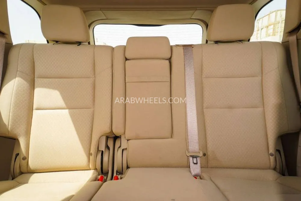 Jeep Cherokee 2021 for Sale in Dubai Image-18