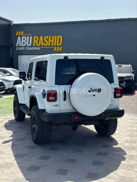 Jeep Wrangler 2018 for Sale in Ajman Image-3