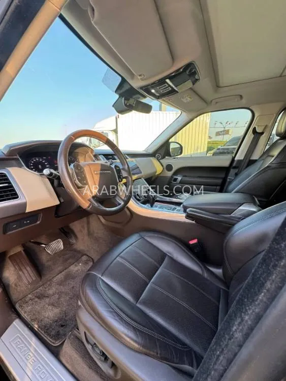 Land Rover Range Rover Sport 2019 for Sale in Ajman Image-5