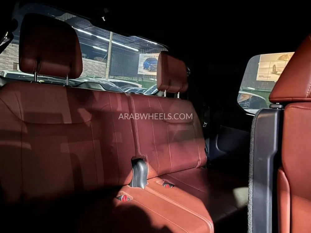 Lexus LX 2019 for Sale in Ajman Image-23