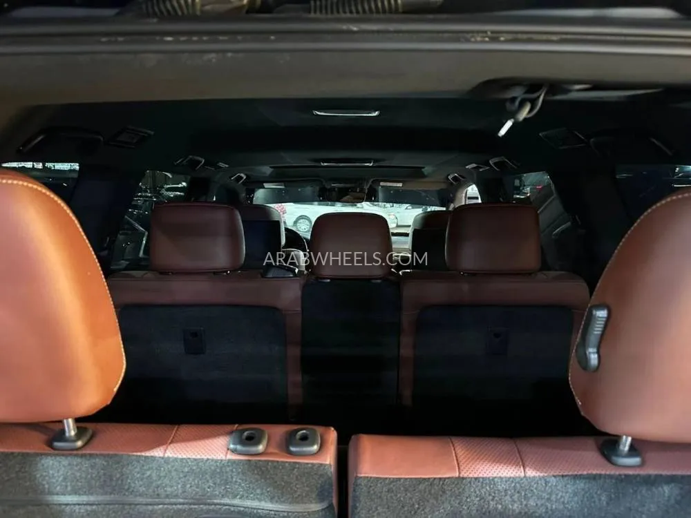 Lexus LX 2019 for Sale in Ajman Image-24