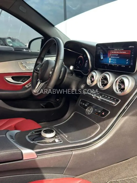 مرسيدس بنز كلاس C 2019 for Sale in عجمان Image-12