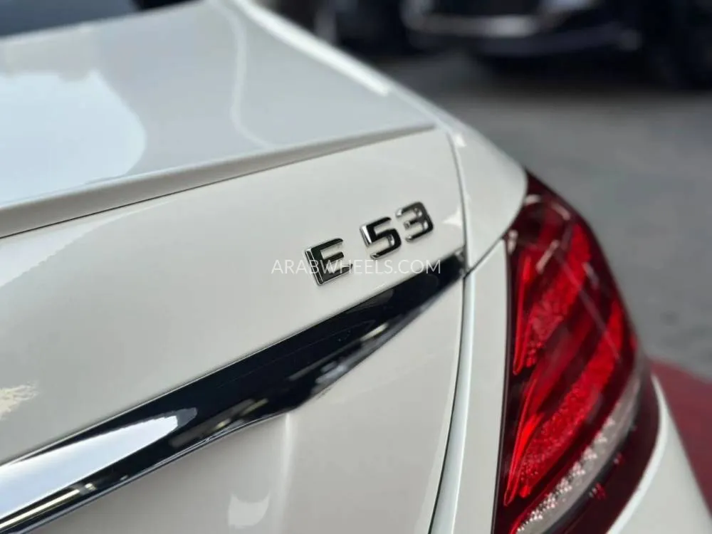 Mercedes Benz E Class 2019 for Sale in Ajman Image-3
