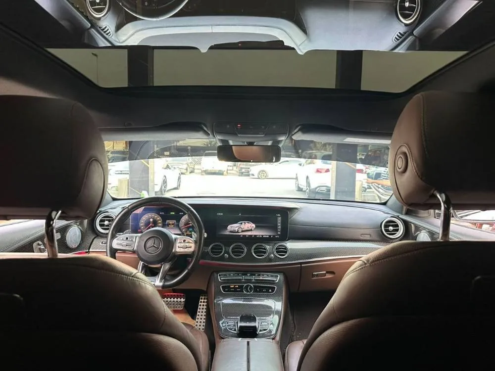 Mercedes Benz E Class 2019 for Sale in Ajman Image-9