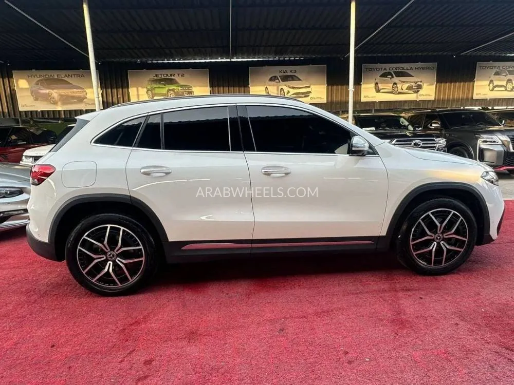 Mercedes Benz EQE 2023 for Sale in Ajman Image-5