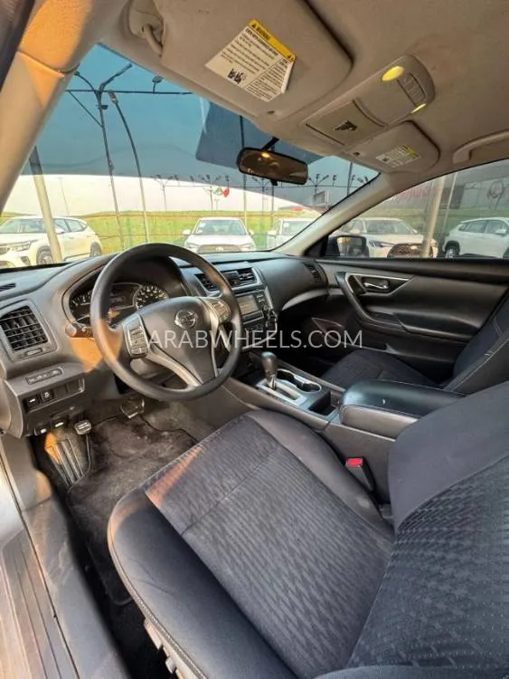 Nissan Altima 2018 for Sale in Ajman Image-7