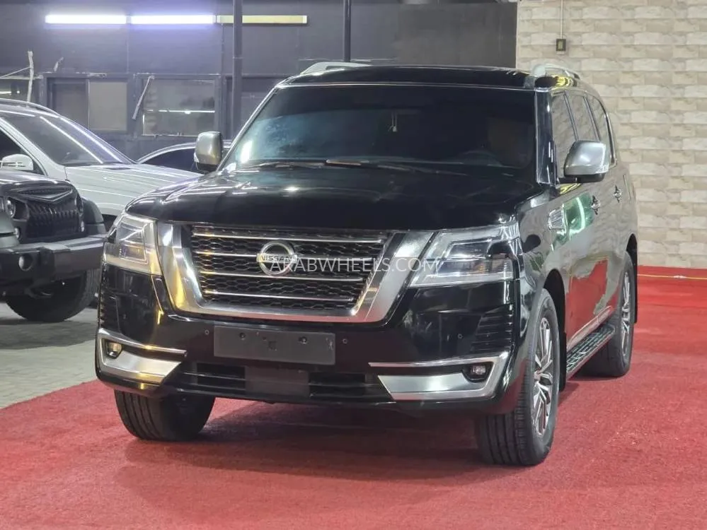 Nissan Patrol 2013 for Sale in Ajman Image-2