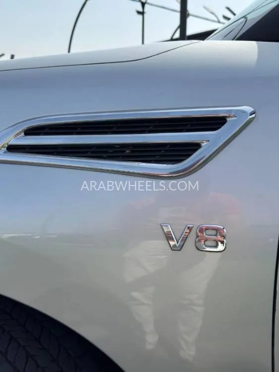 Nissan Patrol 2017 for Sale in Ajman Image-11