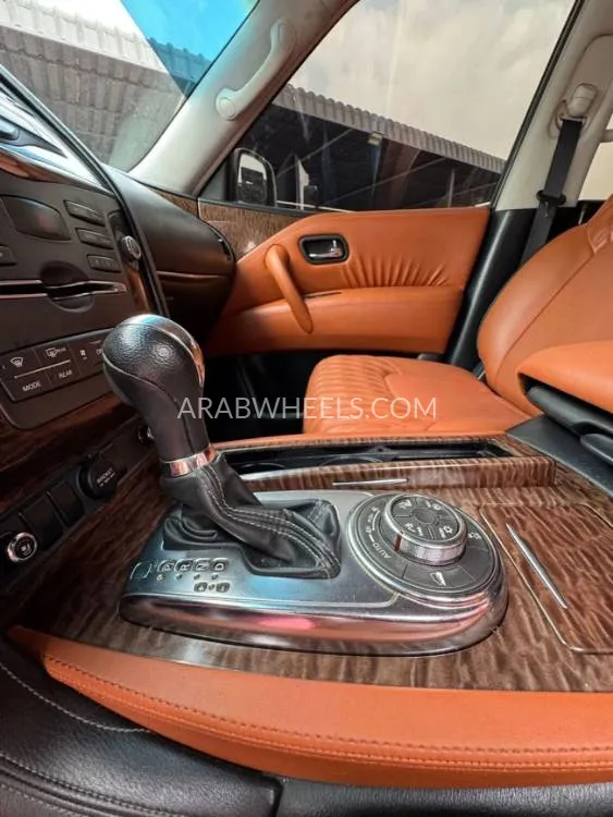 Nissan Patrol 2015 for Sale in Ajman Image-8