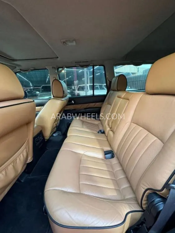 Nissan Patrol 2019 for Sale in Ajman Image-9