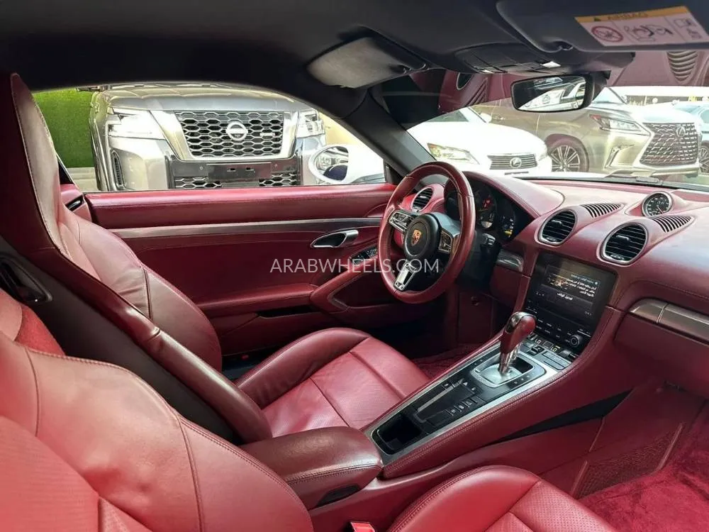 Porsche 718 2018 for Sale in Ajman Image-15