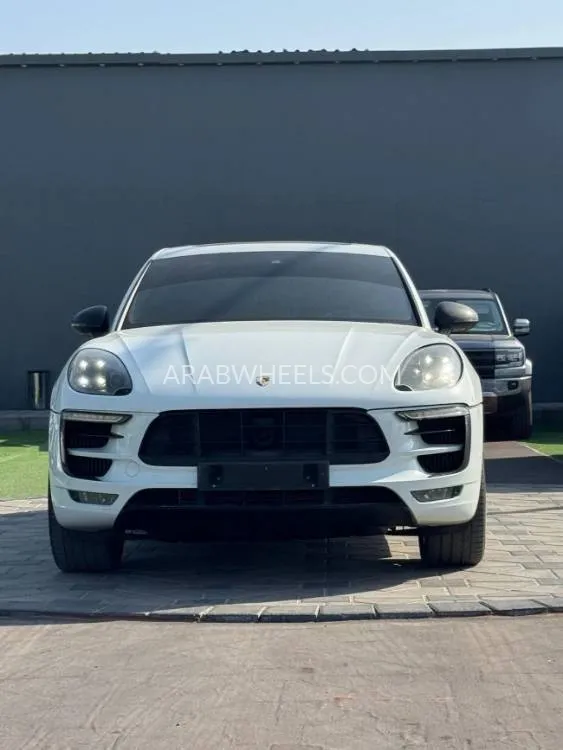 Porsche Macan 2015 for Sale in Ajman Image-2