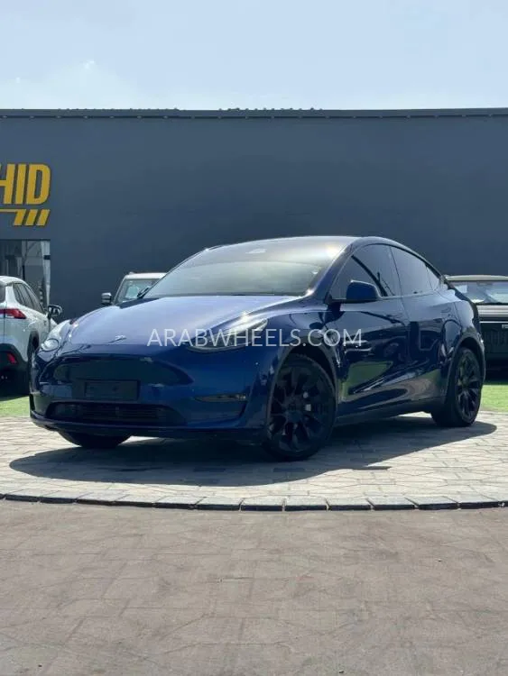 Tesla Model Y 2022 for Sale in Ajman Image-2