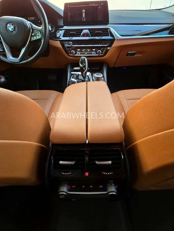 BMW 5 series 2022 for Sale in Sharjah Image-2
