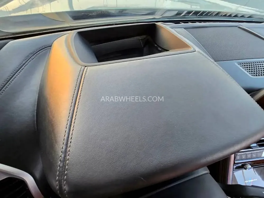 بي إم دبليو الفئة الثامنة 2019 for Sale in الشارقة Image-4