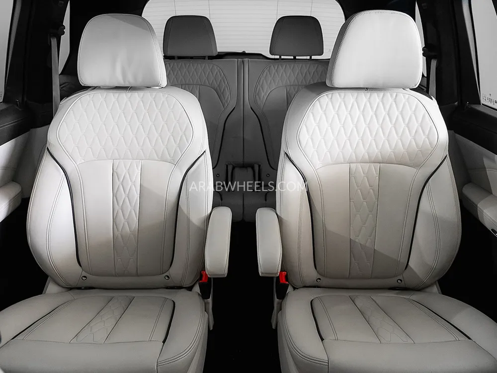 BMW X7 2019 for Sale in Dubai Image-14