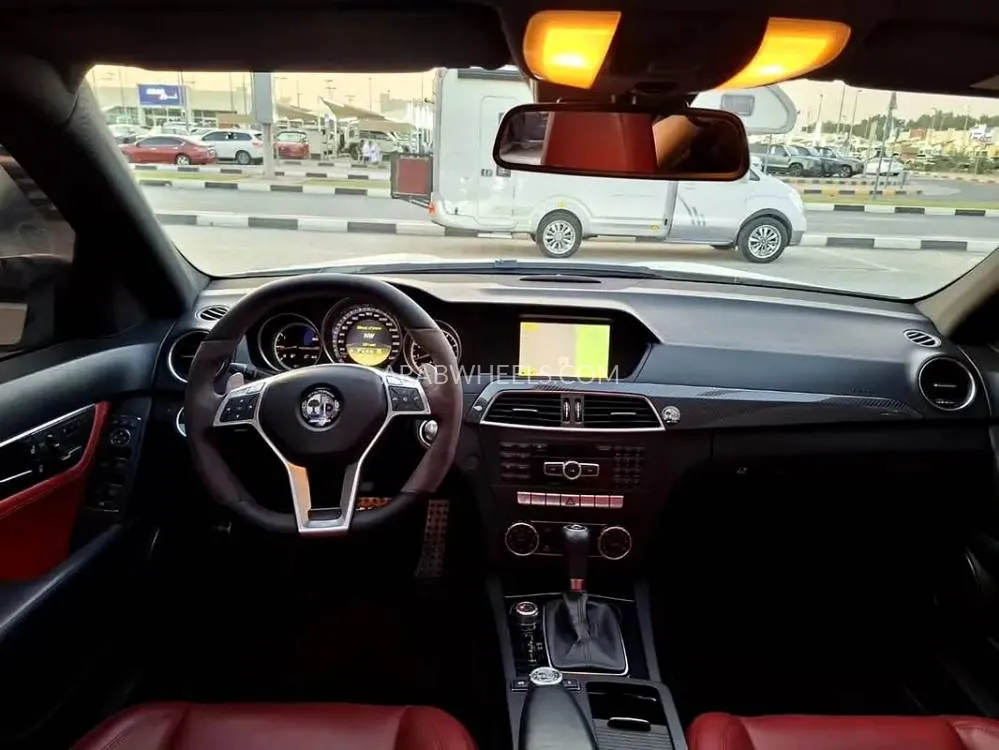 Mercedes Benz C Class 2012 for Sale in Sharjah Image-2